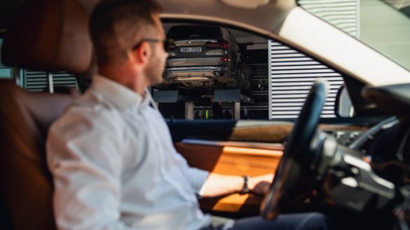 Wybierz zakres usług dopasowany do Twoich potrzeb i stylu jazdy. Cztery pakiety, jeden wspólny cel — Twój spokój i pewność na drodze.