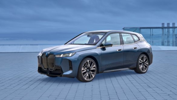 JAZDY TESTOWE ELEKTRYCZNYMI MODELAMI BMW.
