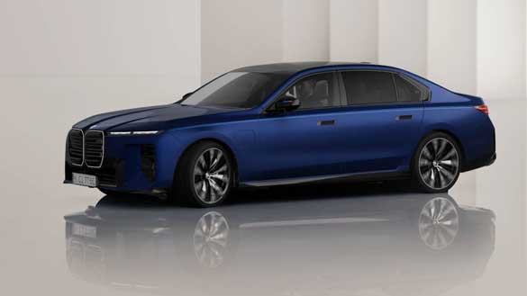 BMW M serii 7.