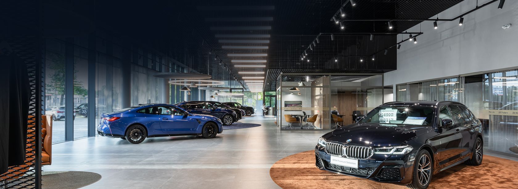 Samochody BMW w Salonie BMW ZK Motors w Radomiu