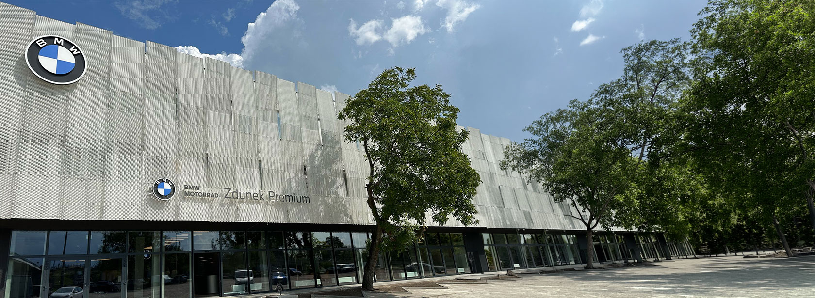 Salon Dealer BMW Zdunek Warszawa.