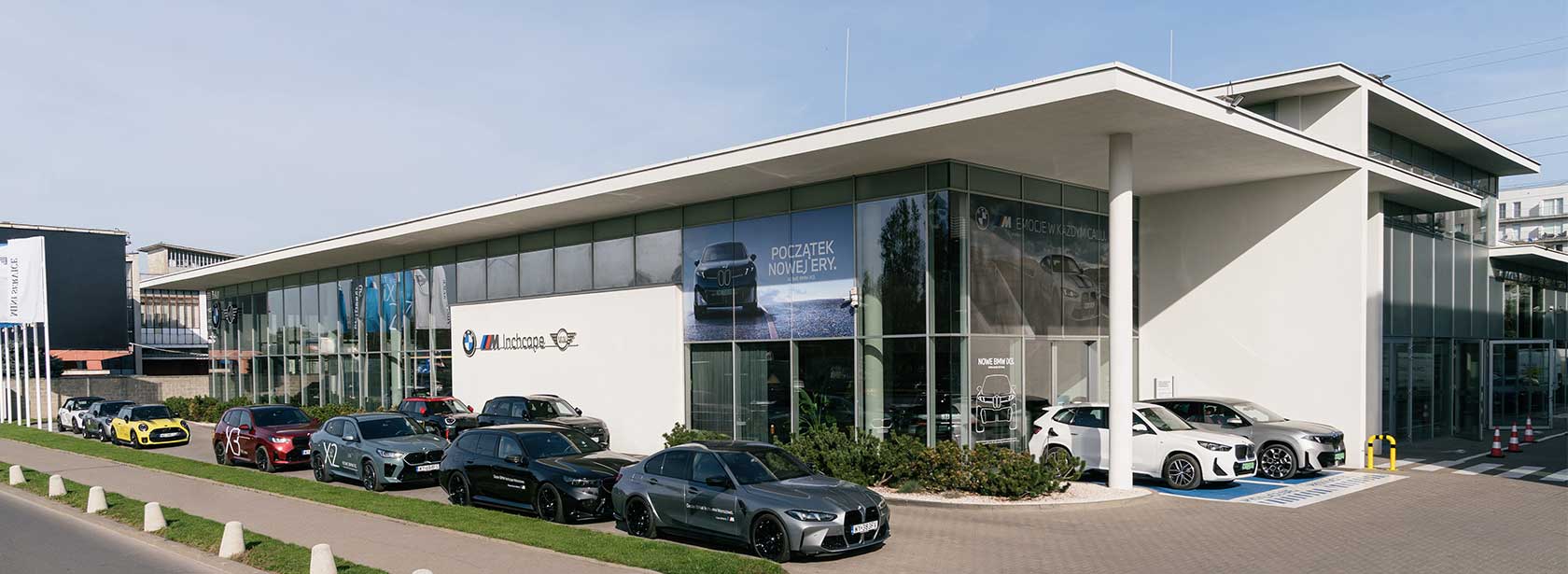 Salon Dealer BMW Inchcape Warszawa.