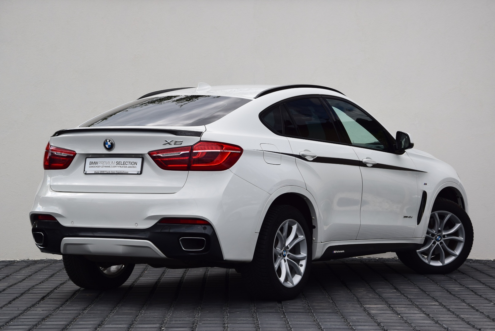 Бмв x6 xdrive40d 2017