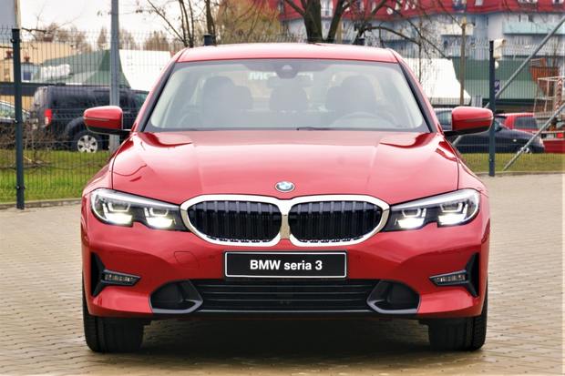 BMW Seria 3 Limuzyna 318 d Sport Line Czerwony nowy